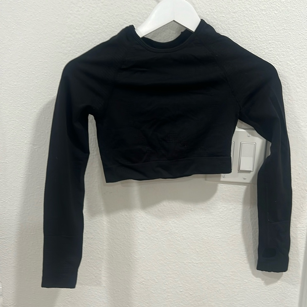 Long Sleeve Crop Workout Top